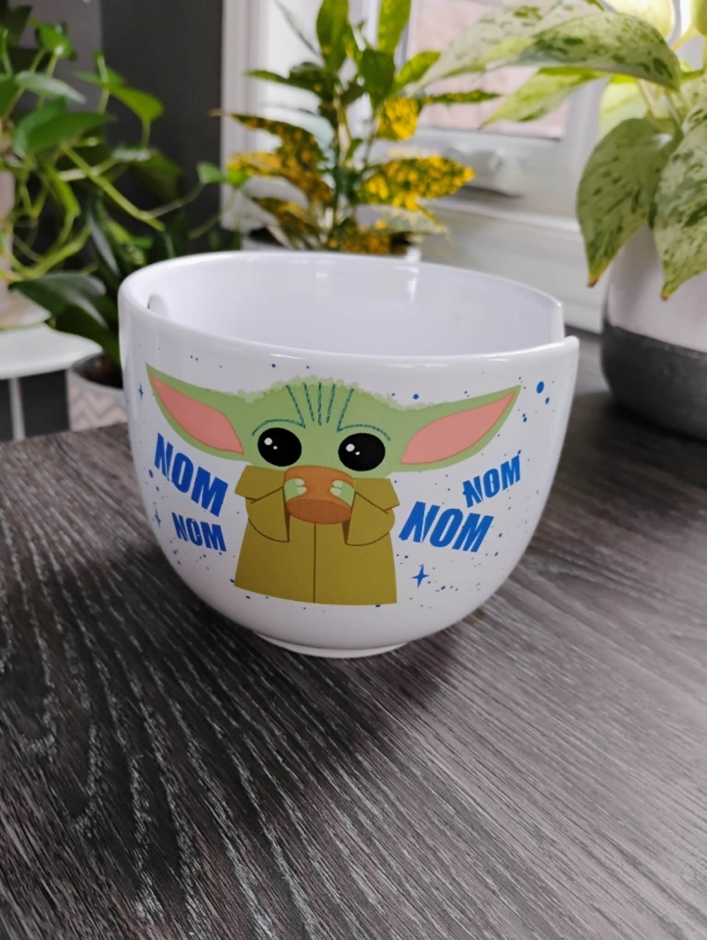Star Wars the Mandalorian Baby Yoda Grogu Nom Nom Ramen Bowl